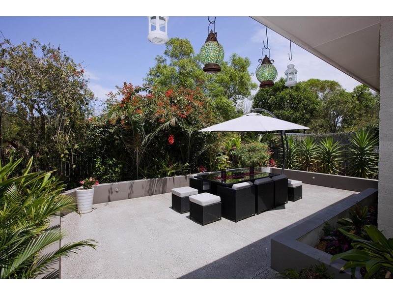 2/38 Jarnahill Drive, Mount Coolum QLD 4573