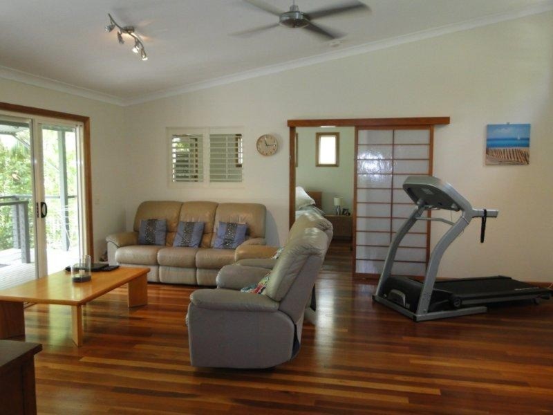 5 Mountain Rise  Court, Mount Coolum QLD 4573