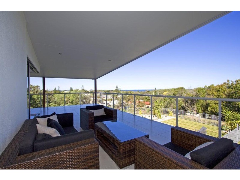 9A Wunnunga Crescent, Yaroomba QLD 4573