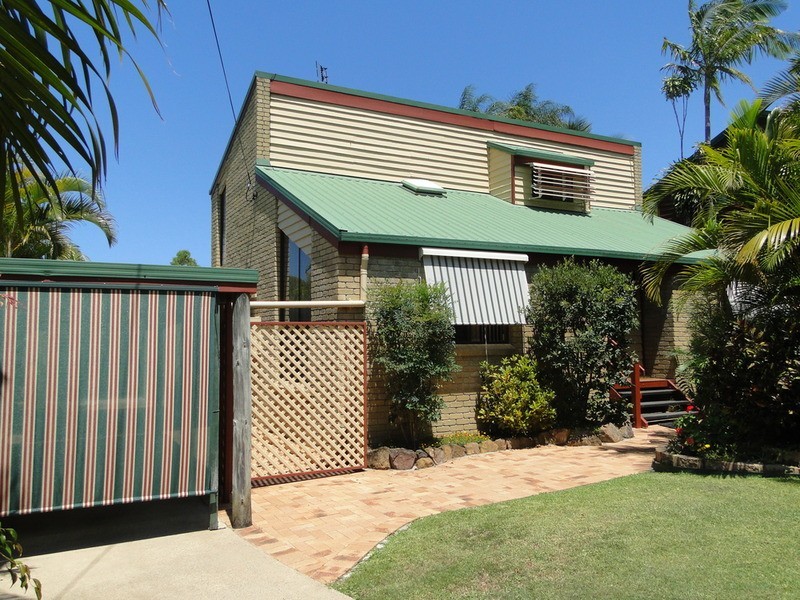 8 Warrack Street, Mount Coolum QLD 4573