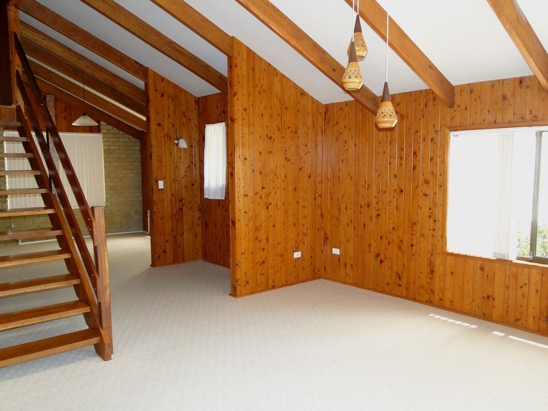 8 Warrack Street, Mount Coolum QLD 4573