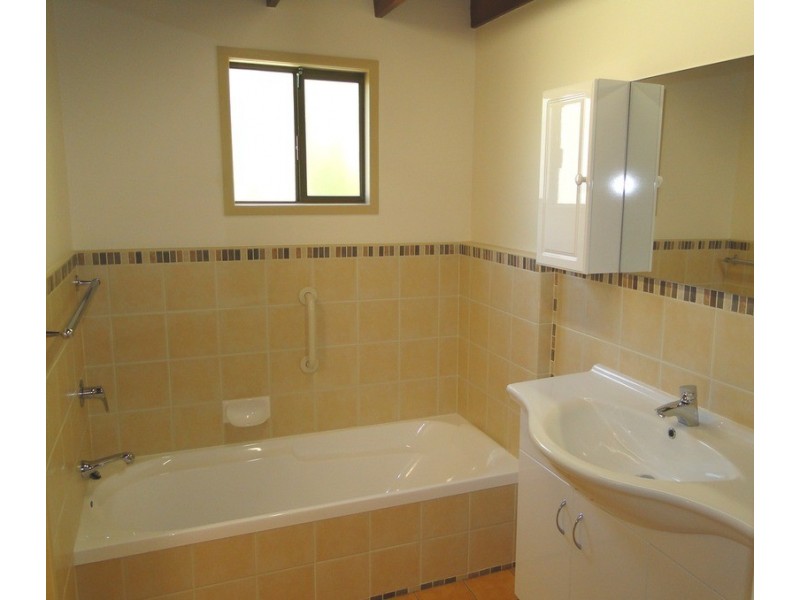 8 Warrack Street, Mount Coolum QLD 4573