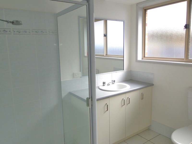 2/38 Jarnahill  Drive, Mount Coolum QLD 4573