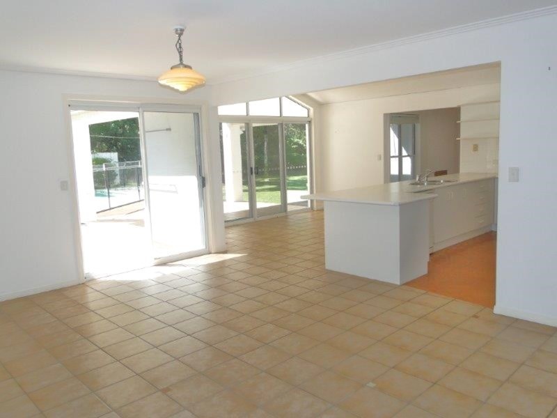 98 Nojoor Road, Mudjimba QLD 4564