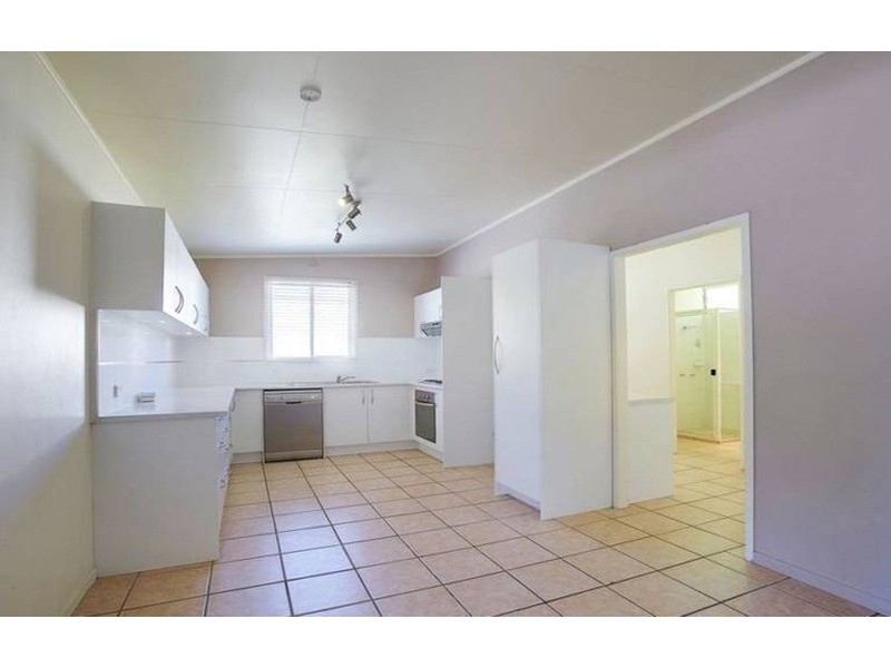 2 Yinneburra  Street, Yaroomba QLD 4573