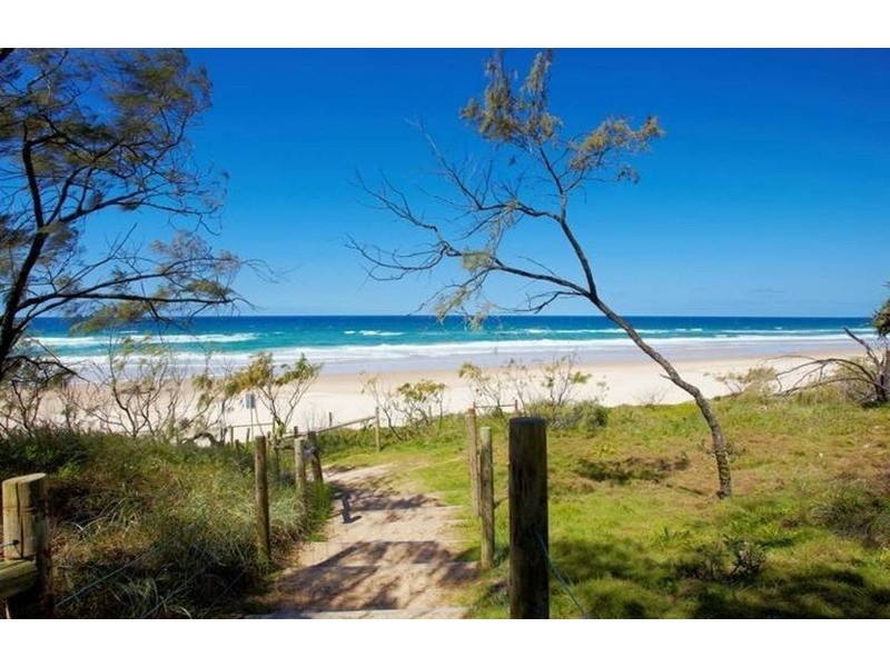 2 Yinneburra  Street, Yaroomba QLD 4573