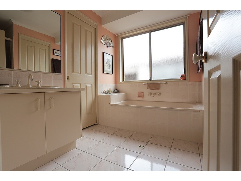 1/27 Jarnahill Drive, Mount Coolum QLD 4573