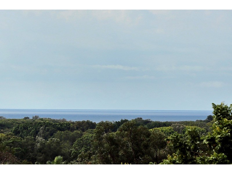 6 Century  Court, Mount Coolum QLD 4573