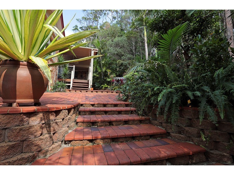 6 Century  Court, Mount Coolum QLD 4573