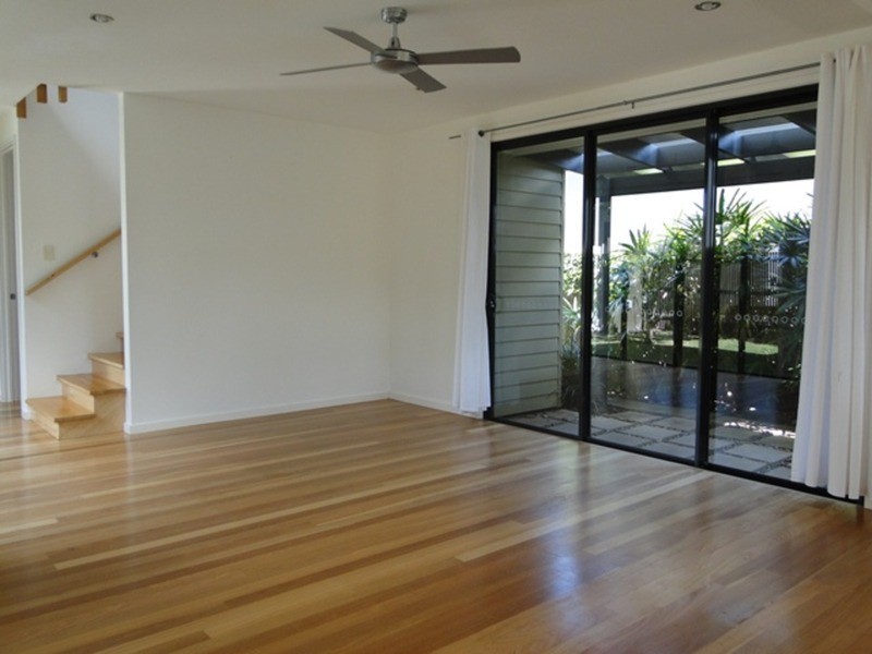28 Boardrider Crescent, Mount Coolum QLD 4573