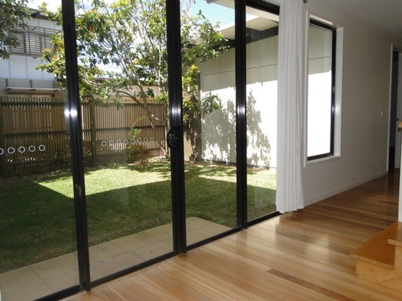 28 Boardrider Crescent, Mount Coolum QLD 4573