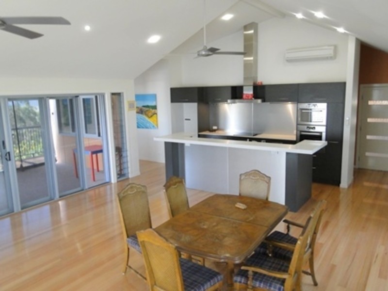 187 Ocean Vista Drive, Maroochy River QLD 4561