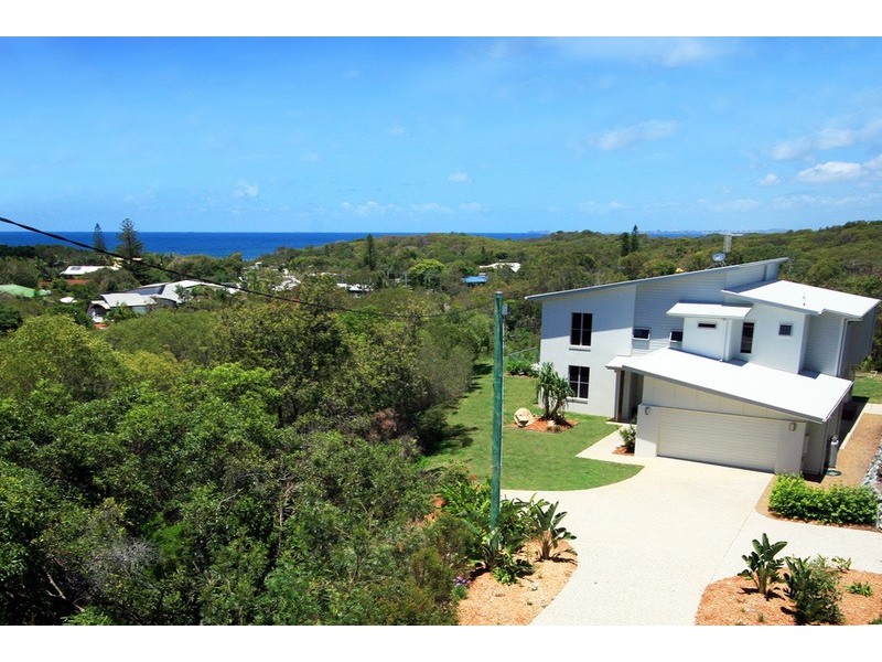 9A Wunnunga Crescent, Yaroomba QLD 4573