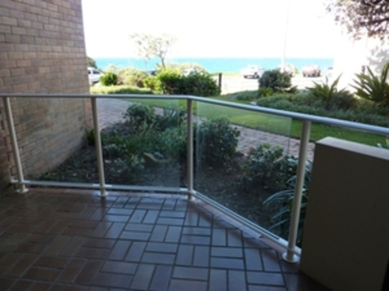 2/1682  David Low  Way, Coolum Beach QLD 4573