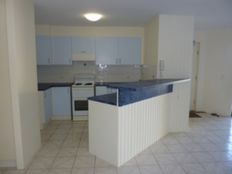 2/1682  David Low  Way, Coolum Beach QLD 4573