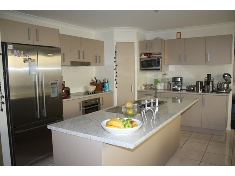 132 The Avenue, Peregian Springs QLD 4573