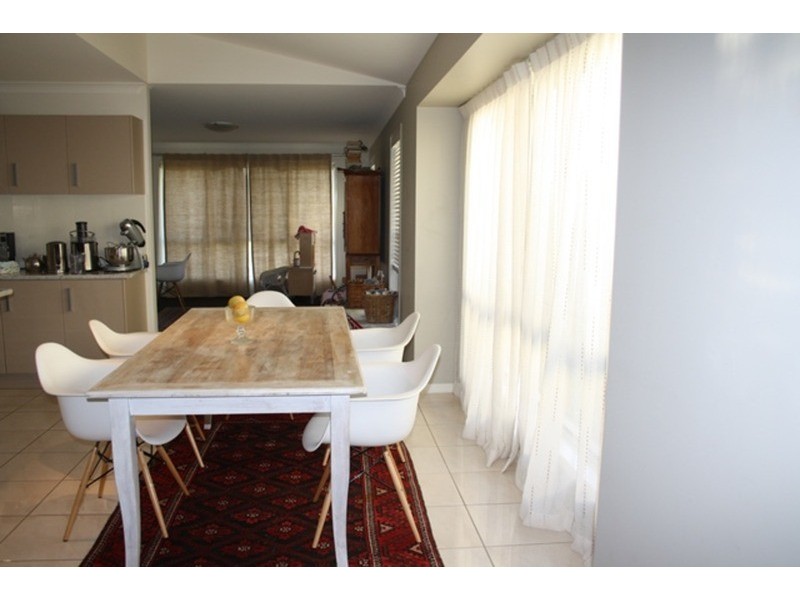 132 The Avenue, Peregian Springs QLD 4573