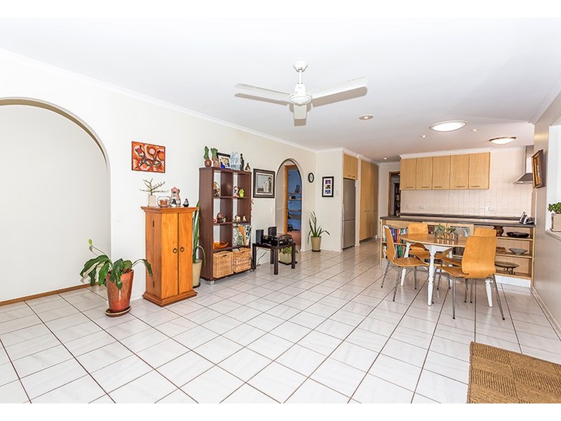 4 Baratook Crescent, Mount Coolum QLD 4573