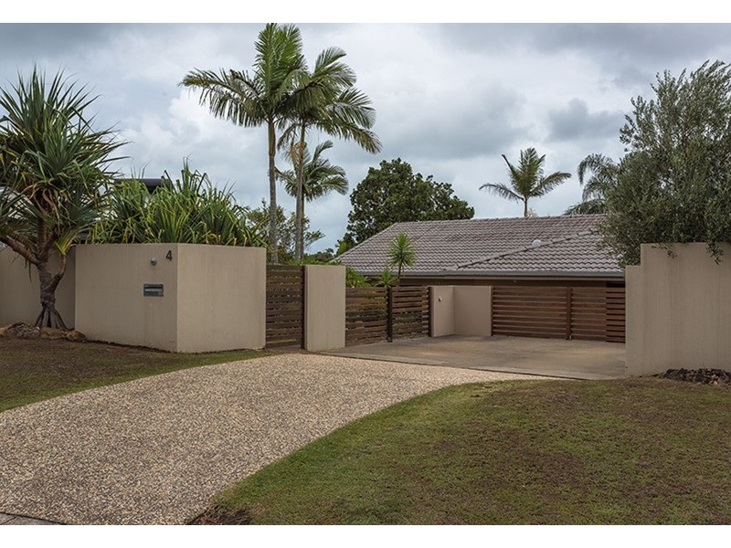 4 Baratook Crescent, Mount Coolum QLD 4573