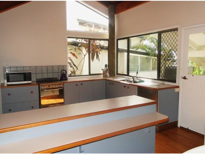 8  Barra  Crescent, Coolum Beach QLD 4573