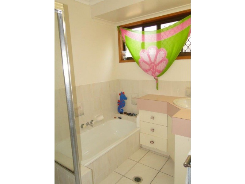 10  Devon  Court, Coolum Beach QLD 4573