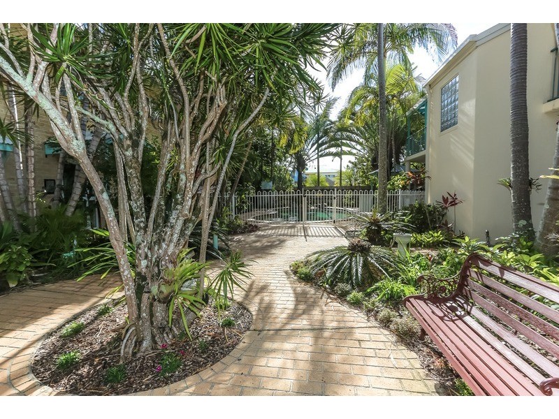 8/30-32 Ramilles  Street, Mount Coolum QLD 4573