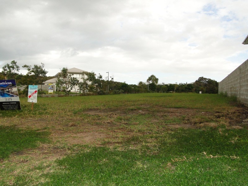 12 Waimea Bay Road, Yaroomba QLD 4573