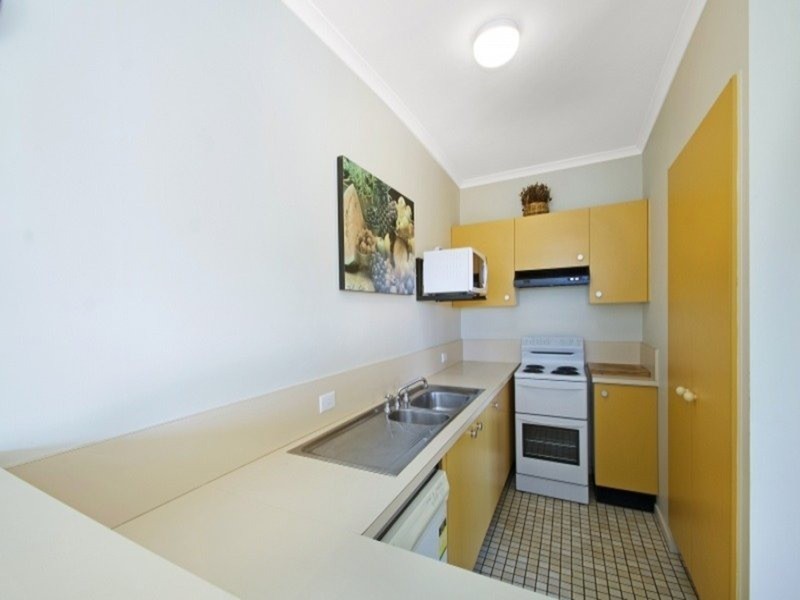 10/1686 David Low  Way, Coolum Beach QLD 4573