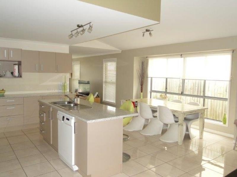 132 The Avenue, Peregian Springs QLD 4573