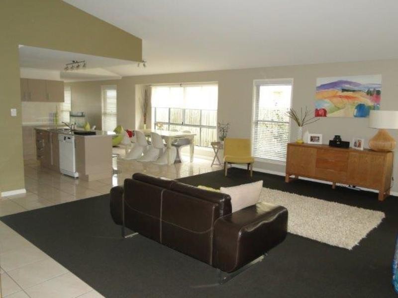 132 The Avenue, Peregian Springs QLD 4573