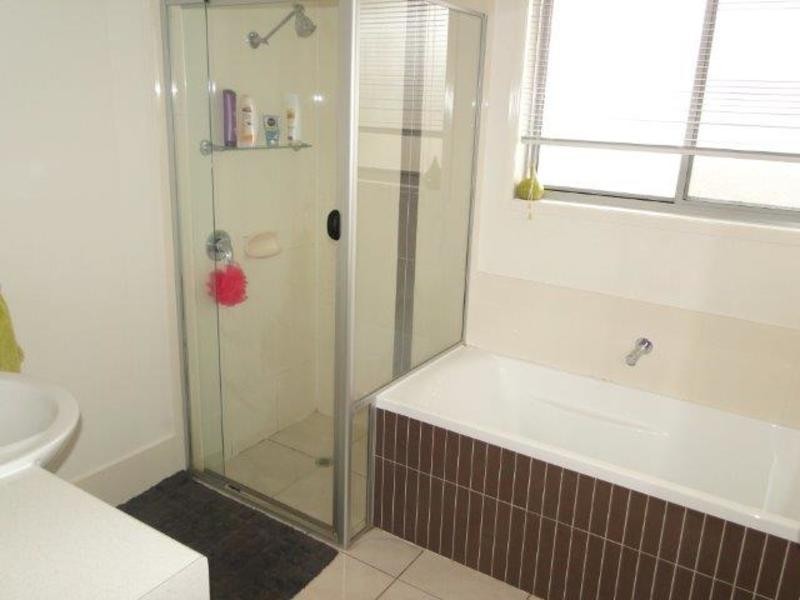 132 The Avenue, Peregian Springs QLD 4573