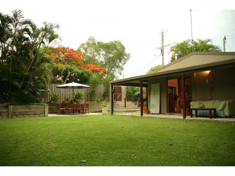 8 Lagoda Drive, Mount Coolum QLD 4573