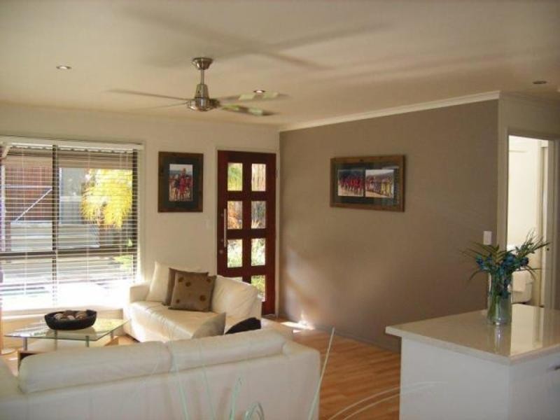 8 Lagoda Drive, Mount Coolum QLD 4573