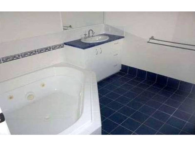 28 Lakedrive Crescent, Marcoola QLD 4564