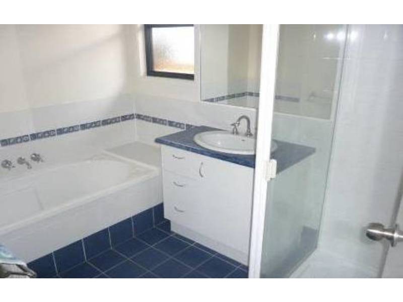 28 Lakedrive Crescent, Marcoola QLD 4564