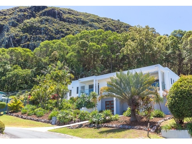 16 Dharalee Court, Mount Coolum QLD 4573