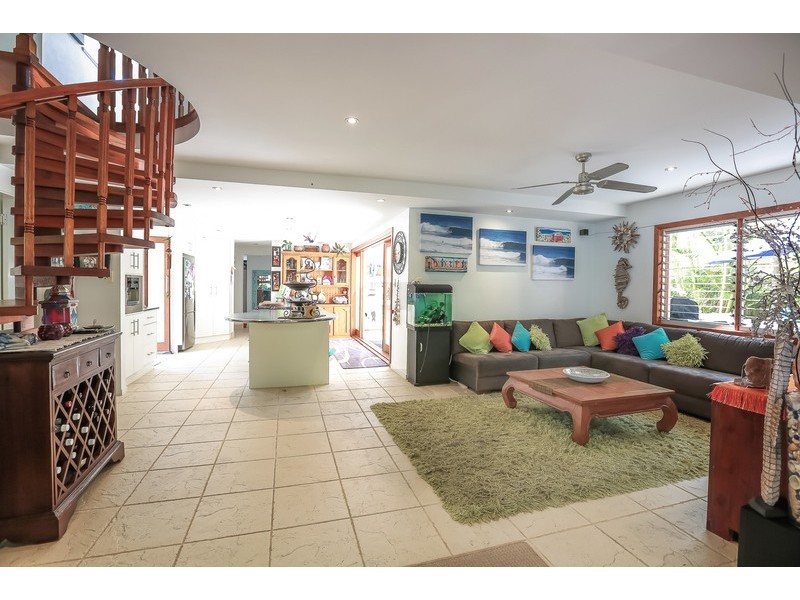 49 Mudjimba Esplanade, Mudjimba QLD 4564