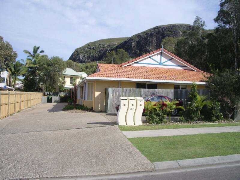 1/37 Jarnahill Drive, Mount Coolum QLD 4573