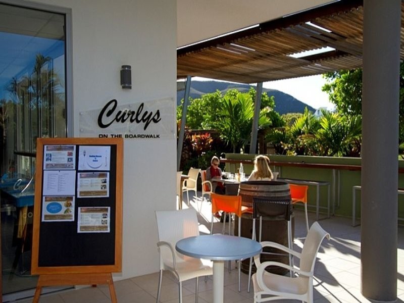 8 Wave Crescent, Mount Coolum QLD 4573