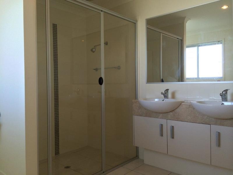 132 The Avenue, Peregian Springs QLD 4573