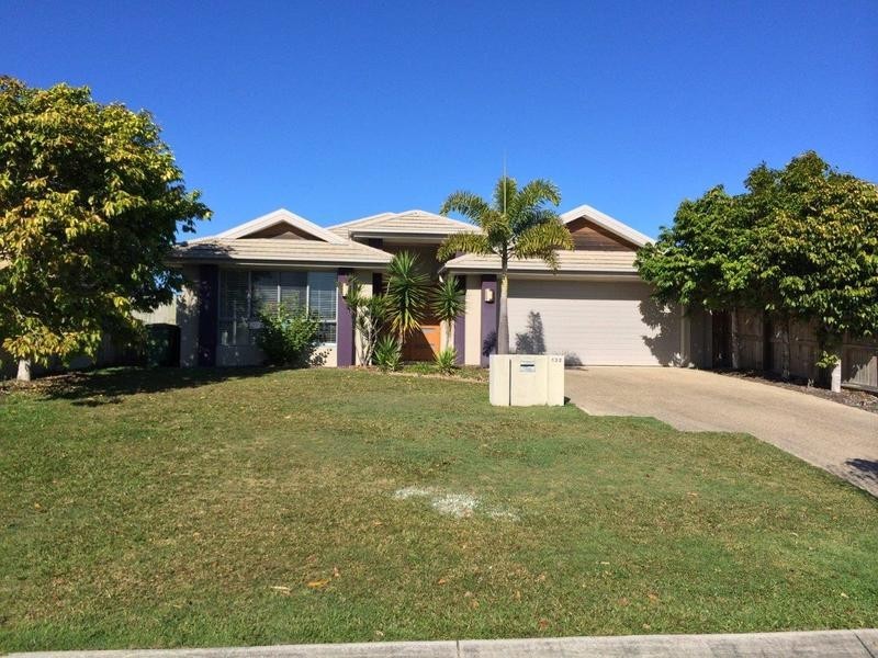 132 The Avenue, Peregian Springs QLD 4573