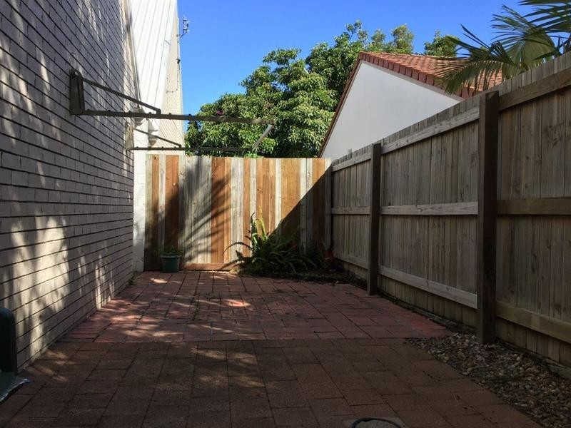 3/28 Jarnahill Drive, Mount Coolum QLD 4573