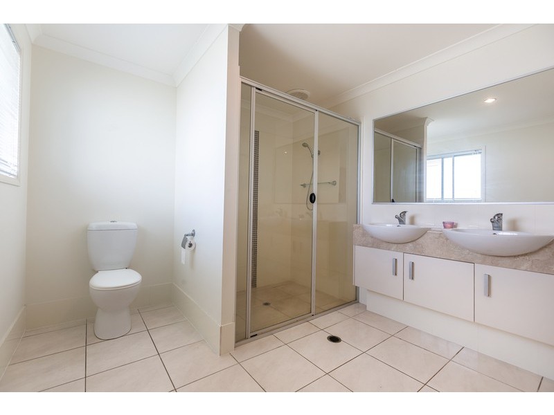 132 The Avenue, Peregian Springs QLD 4573
