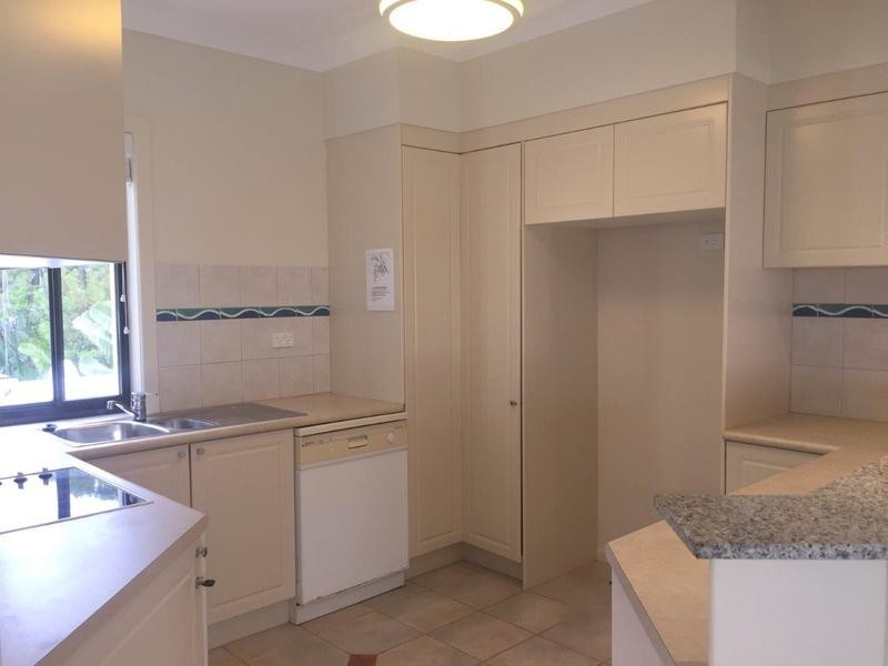2/1 Bay Terrace, Coolum Beach QLD 4573