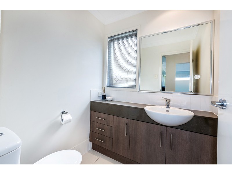 24 Dornoch Way, Peregian Springs QLD 4573