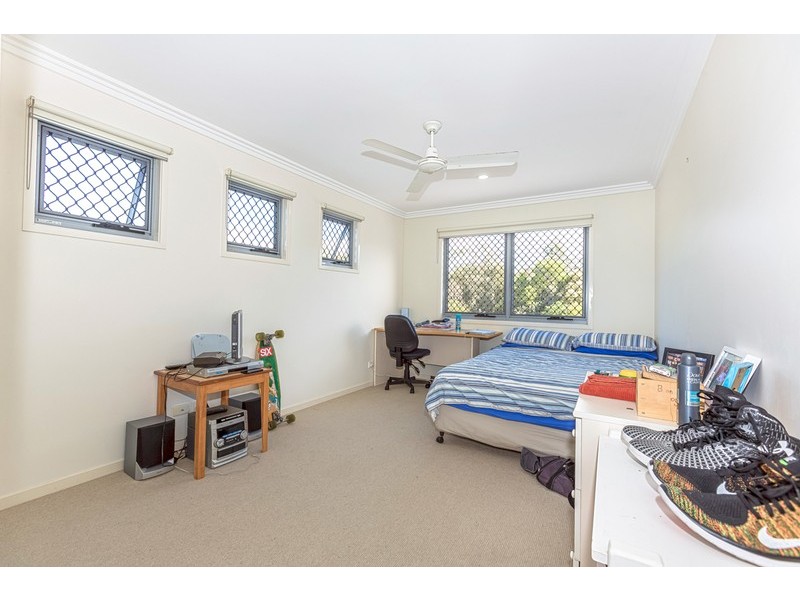 24 Dornoch Way, Peregian Springs QLD 4573