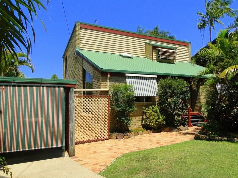 8 Warrack Street, Mount Coolum QLD 4573