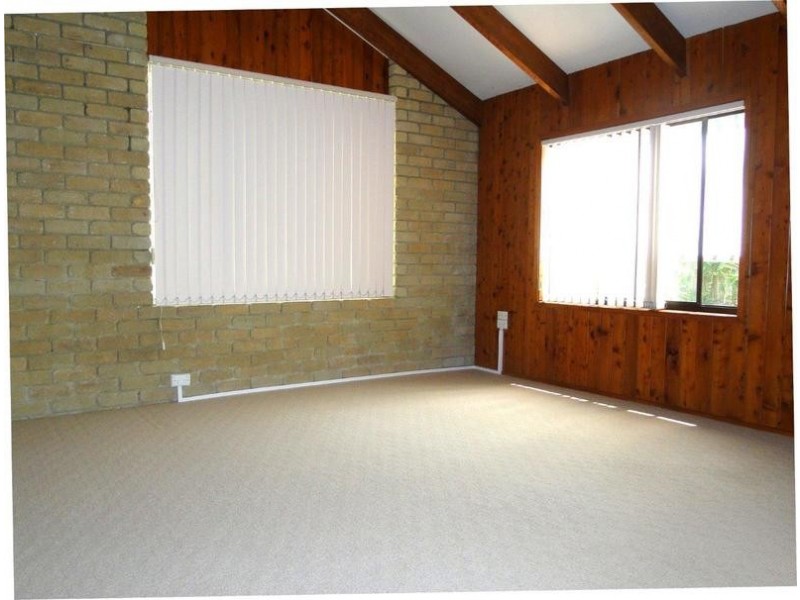 8 Warrack Street, Mount Coolum QLD 4573