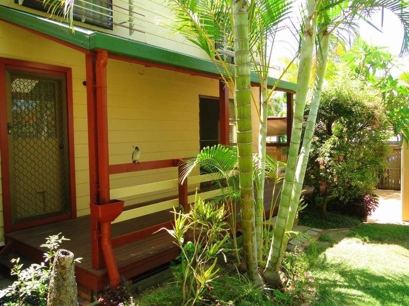 8 Warrack Street, Mount Coolum QLD 4573