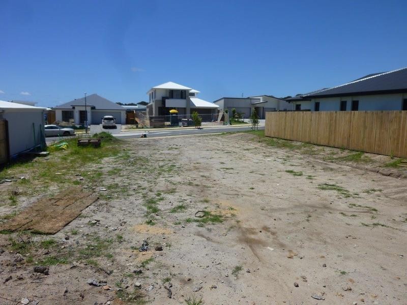 34 Kauri Crescent, Peregian Springs QLD 4573